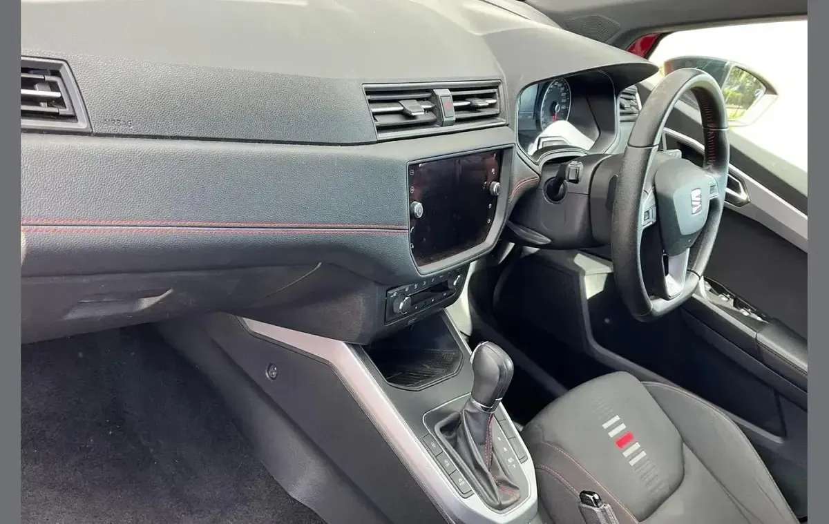 Used Seat Arona FR 108 HP (79 kW) 2021 Red SUV