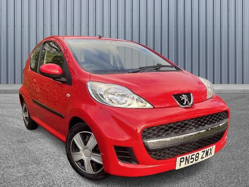 Red Used 2009 Peugeot 107 Hatchback | £2,995 (Good price) - Image 1/4