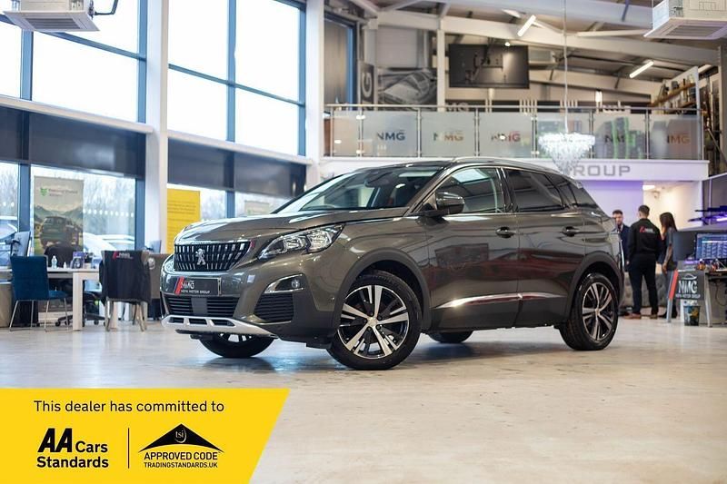 Used Peugeot 3008 Allure 130 HP (95 kW) 2019 Grey SUV