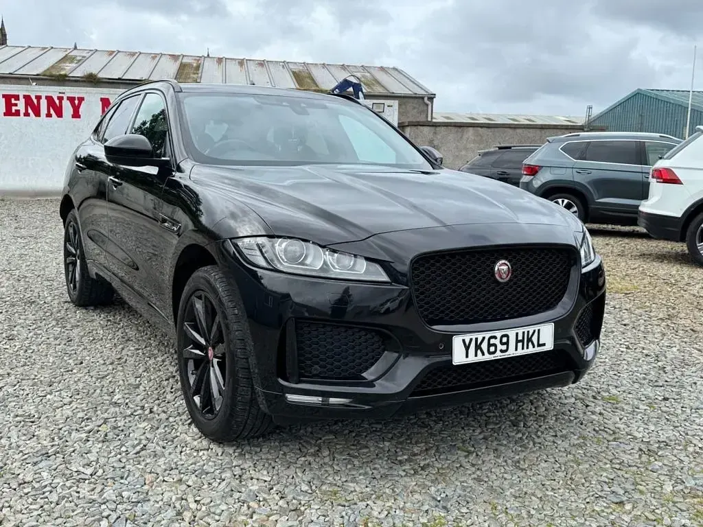 Used Jaguar F-Pace Chequered Flag 180 HP (132 kW) 2020 Black SUV