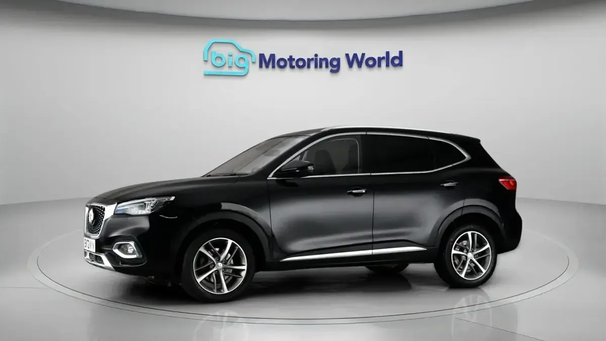 Used MG HS Exclusive 162 HP (119 kW) 2022 Black SUV