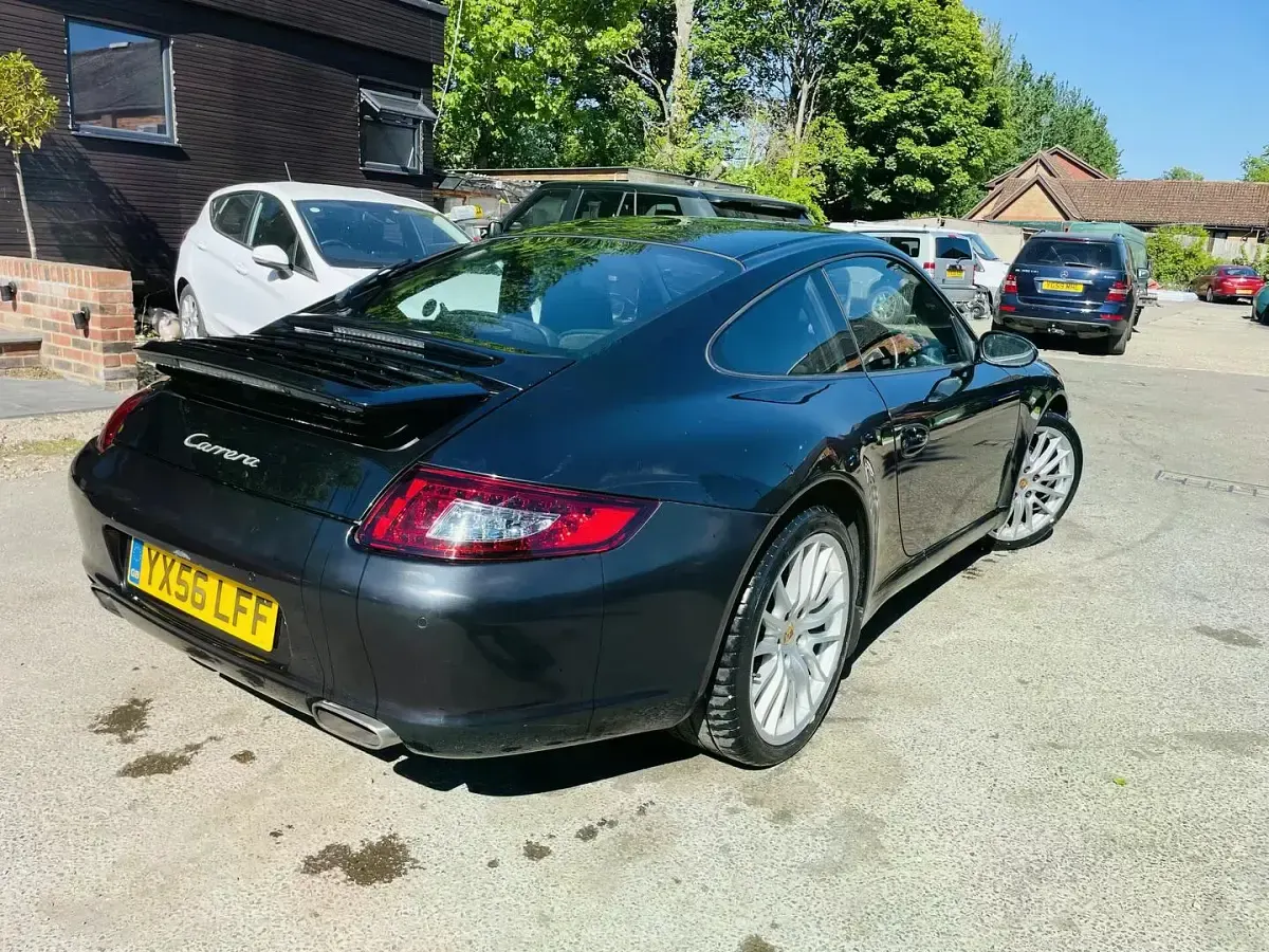 Used Porsche 911 Carrera 325 HP (239 kW) 2006 Black Coupe