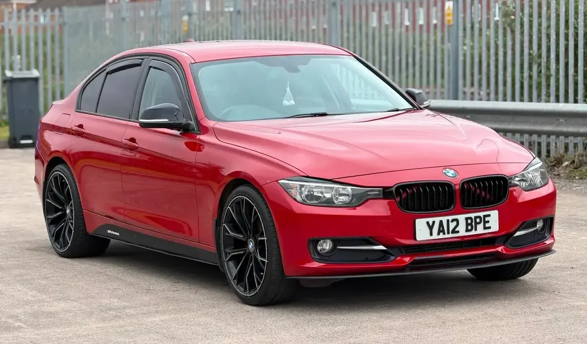 Used BMW 320 Sport Line 2012 Red Sedan