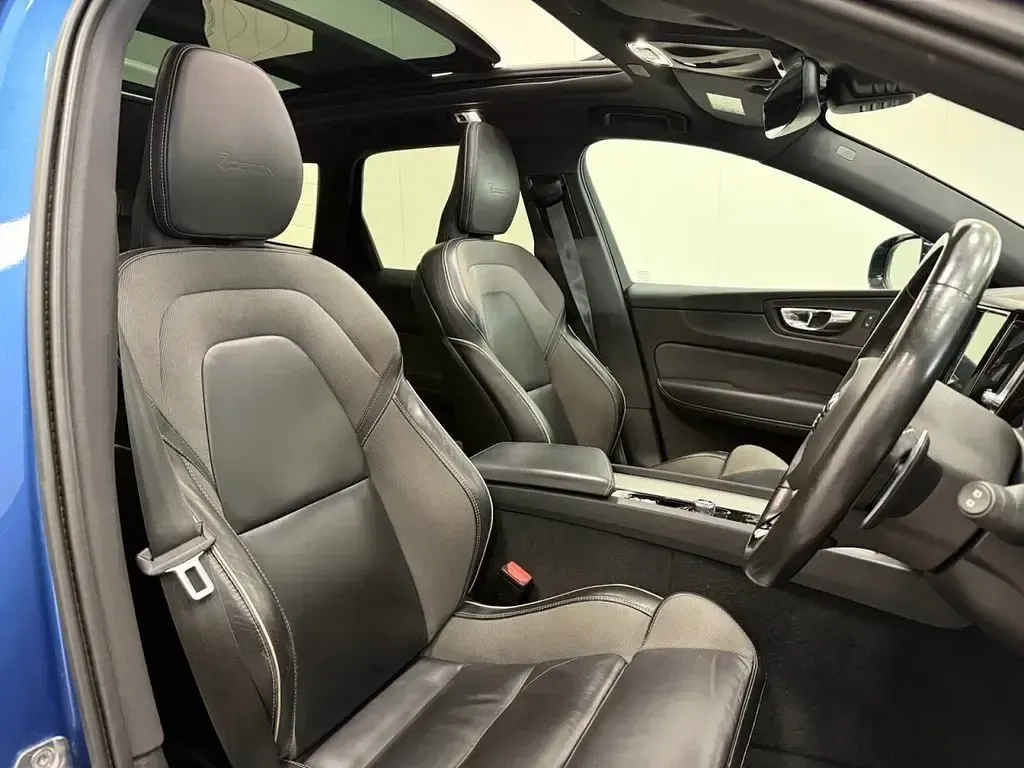 Used Volvo XC60 R-Design Pro 2020 Blue SUV
