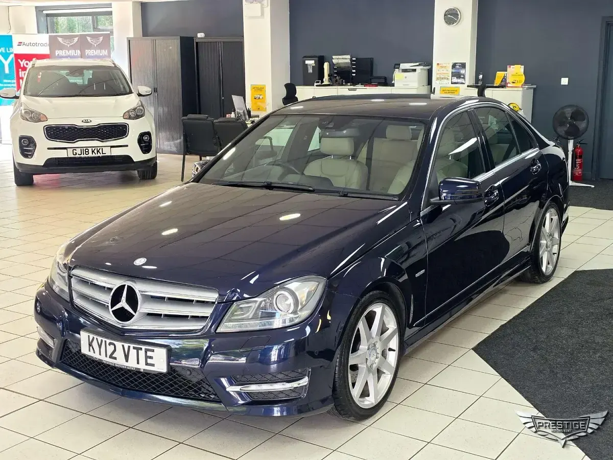 Used Mercedes C220 2012 Blue Sedan
