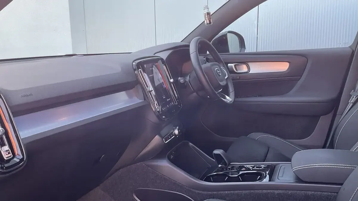 Used Volvo XC40 Plus 2025 Blue SUV