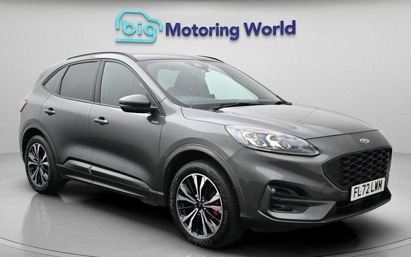 Usado Ford Kuga ST-Line X 224 HP (164 kW) 2022 SUV