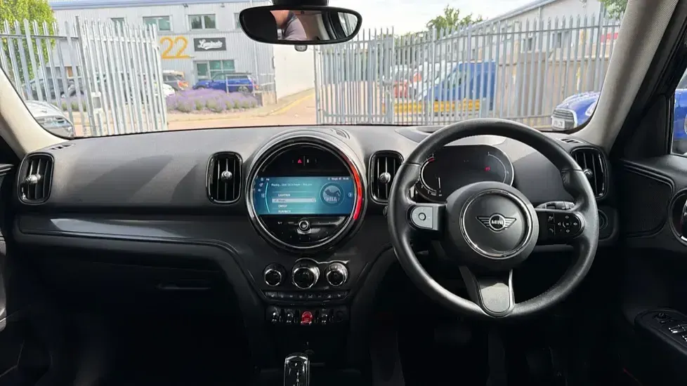 Used Mini Cooper Countryman Classic 134 HP (98 kW) 2021 Black SUV