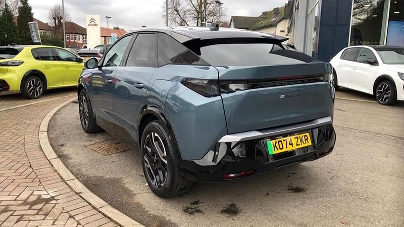 Used Peugeot e-3008 GT 152 kW (207 HP) 2025 Blue SUV