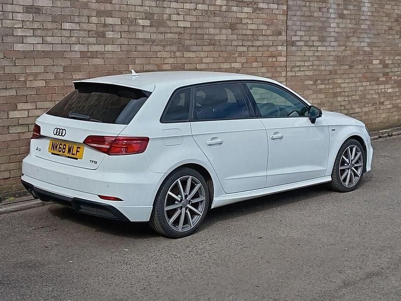 Used Audi A3 Sportback Black Edition 116 HP (85 kW) 2018 White Hatchback