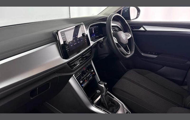 Used VW T-Roc Match 150 HP (110 kW) 2025 Blue SUV