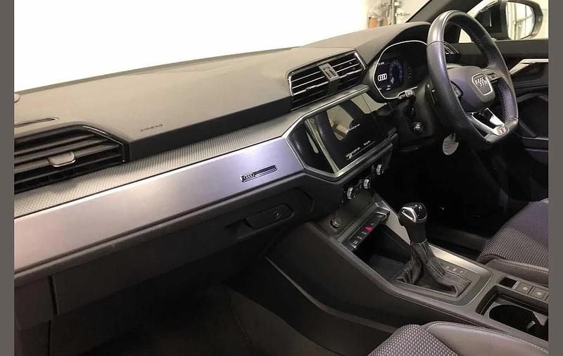 Used Audi Q3 S-Line 150 HP (110 kW) 2022 Black SUV