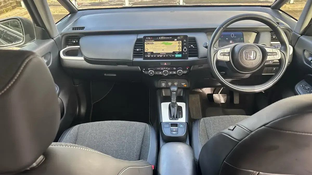 Begagnad Honda Jazz Advance 122 HK (89 kW) 2023 Svart Halvkombi