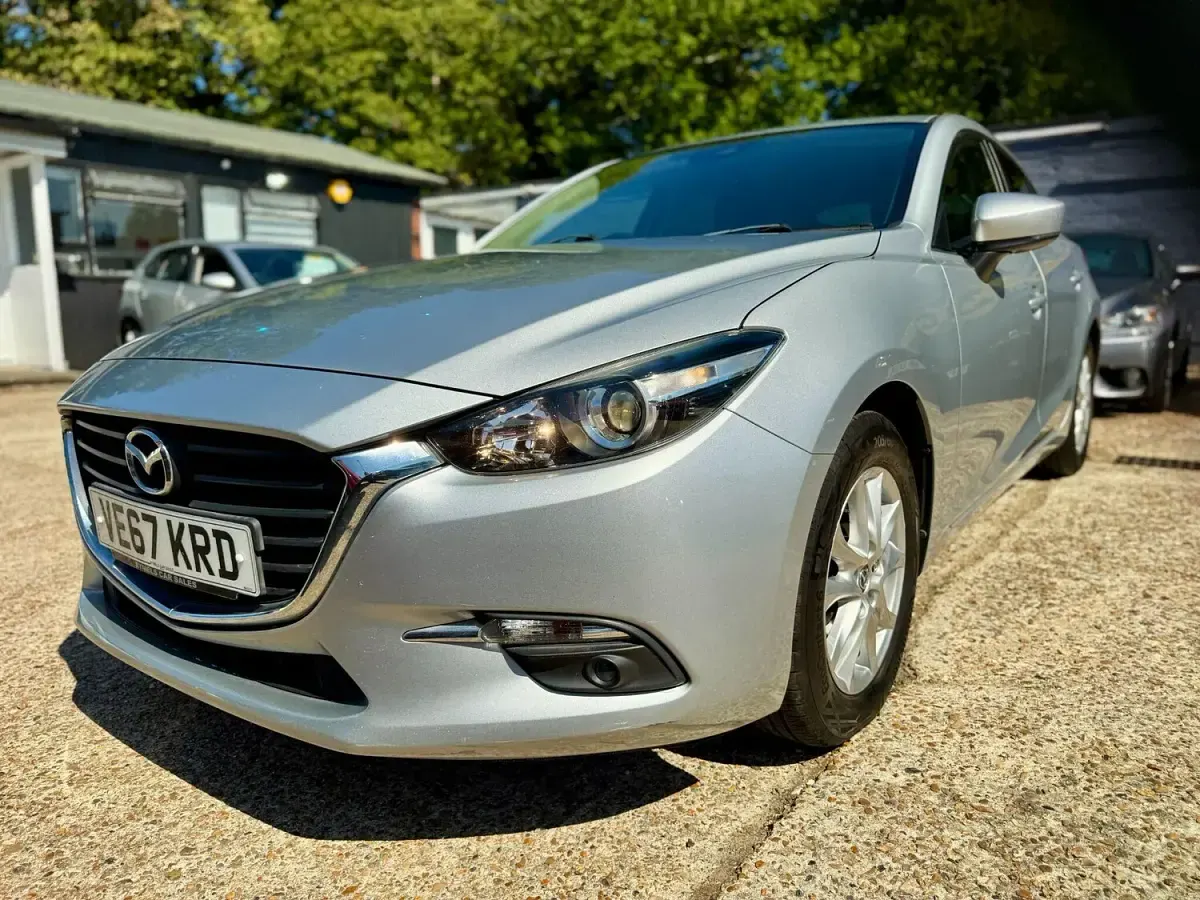 Used Mazda 3 120 HP (88 kW) 2018 Silver Hatchback