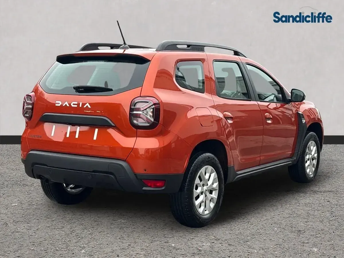 Second-hand Dacia Duster Expression 130 CP (95 kW) 2024 Portocaliu Hatchback