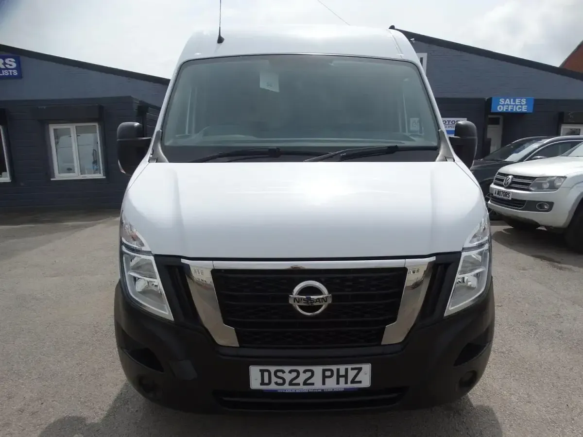 Used Nissan Interstar Acenta 2022 White Van