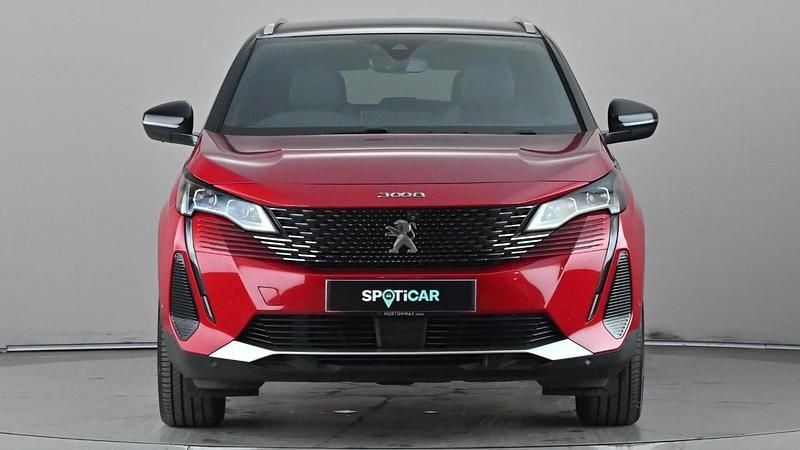 Used Peugeot 3008 Premium 222 HP (163 kW) 2022 Red SUV