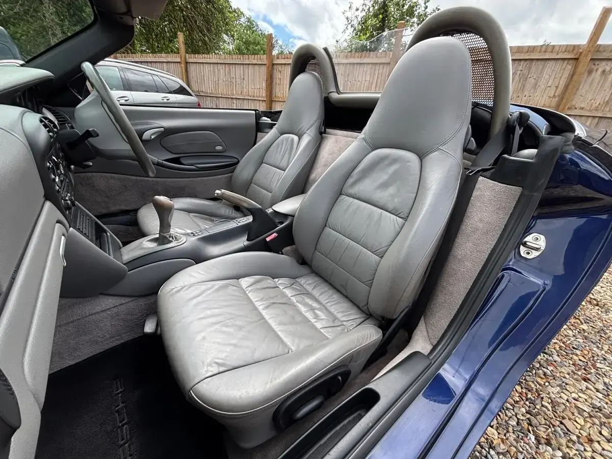 Used Porsche 986 Boxster 225 HP (165 kW) 2002 Blue Cabriolet