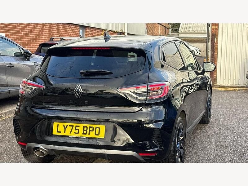 Used Renault Clio V Esprit Alpine 90 HP (66 kW) 2025 Metallic  diamond black  Hatchback