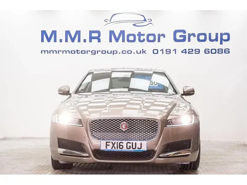 Gebraucht Jaguar XF Portfolio 180 PS (132 kW) 2016 Braun Limousine