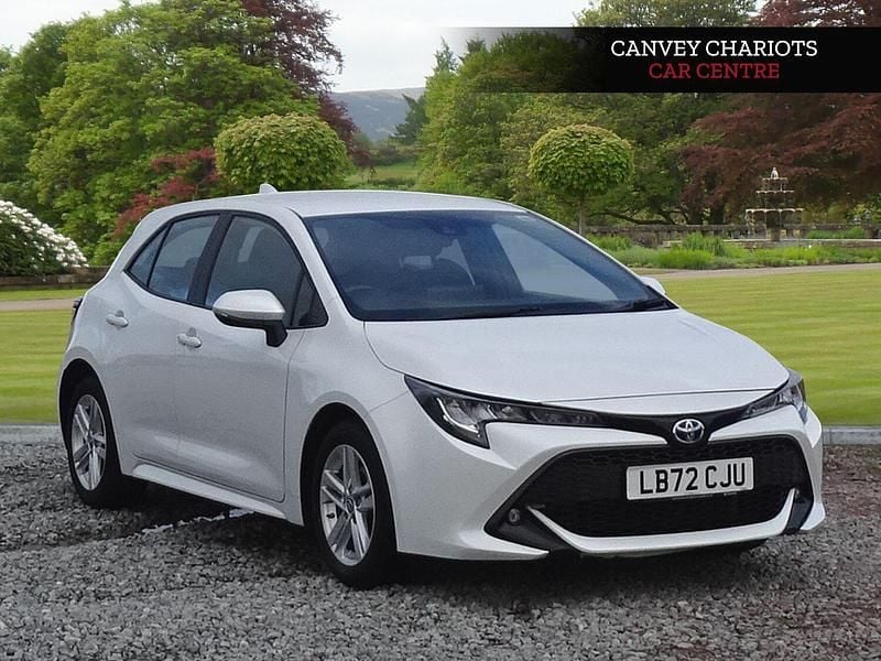 Used Toyota Corolla 2022 White Hatchback