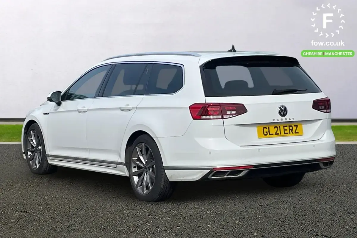 Used VW Passat R-line 150 HP (110 kW) 2021 White Estate