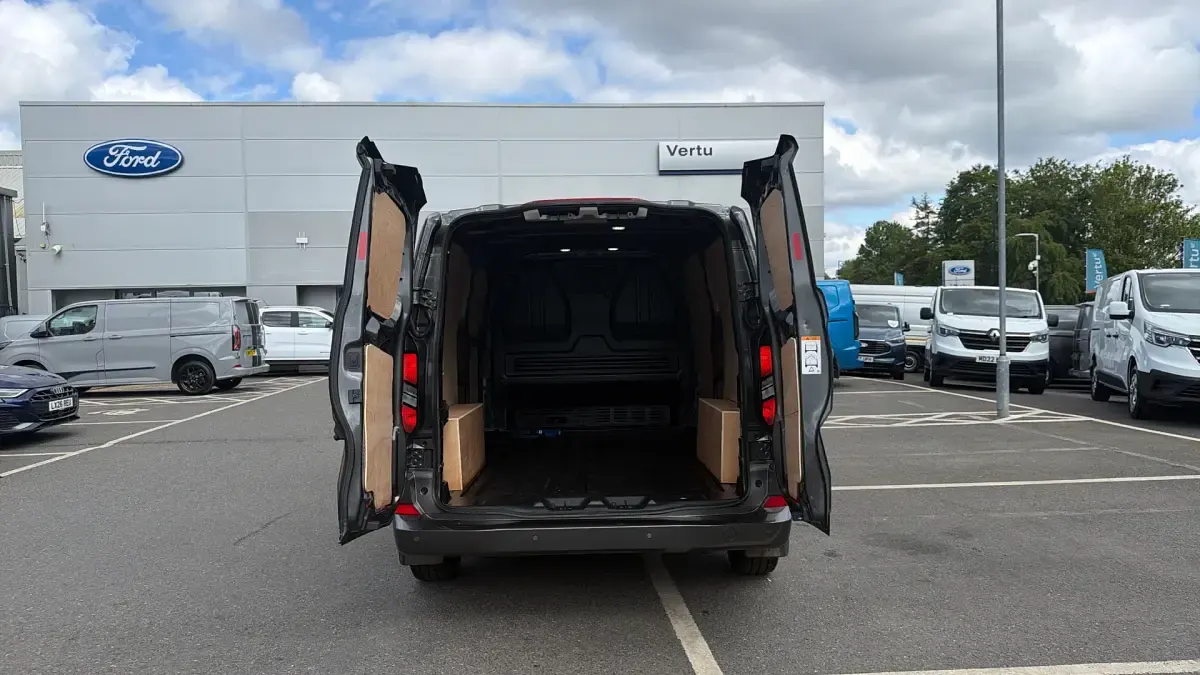 Begagnad Ford Transit Custom Limited 232 HK (170 kW) 2025 Van