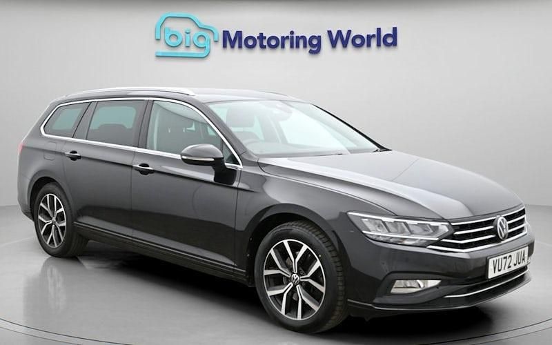 Used VW Passat SEL 150 HP (110 kW) 2022 Black Estate