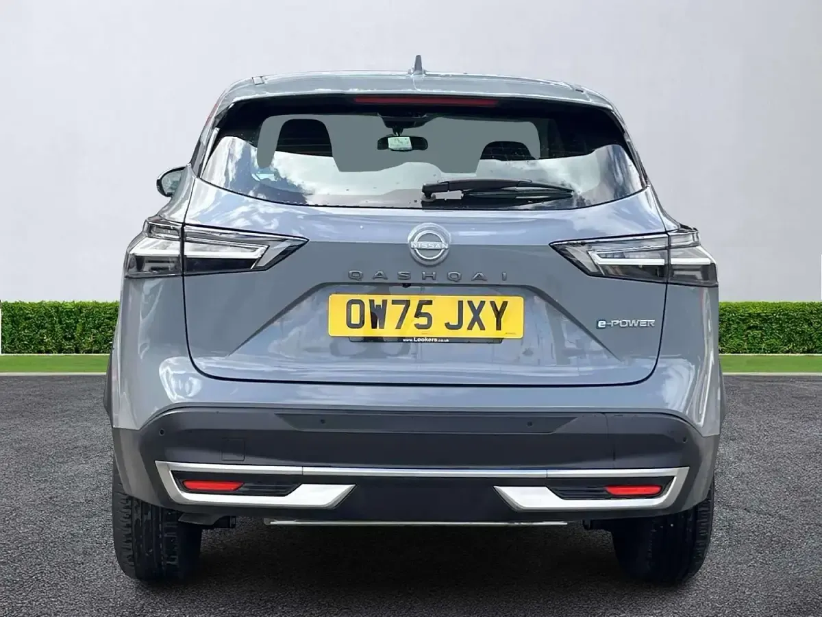 Used Nissan Qashqai Acenta Premium 190 HP (139 kW) 2025 Grey SUV