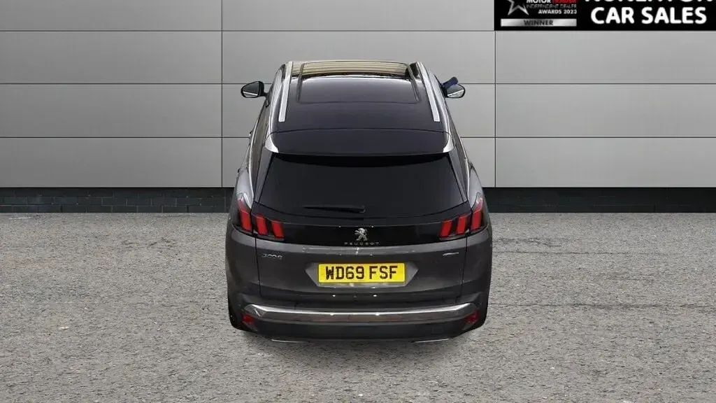 Second-hand Peugeot 3008 Premium 130 CP (95 kW) 2019 Gri SUV
