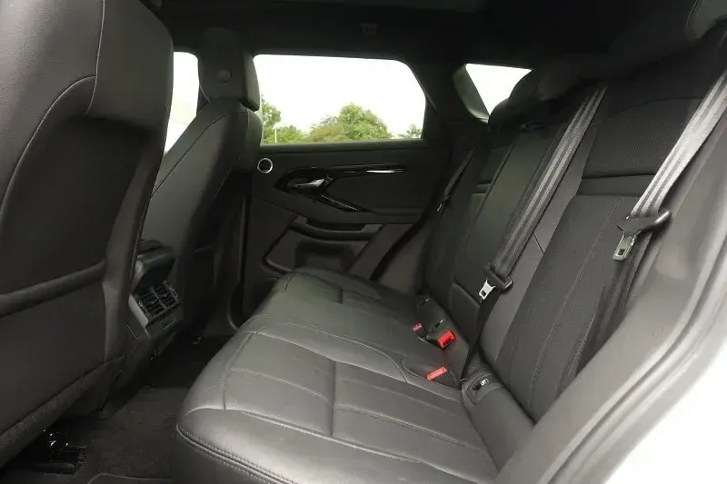 Used Land Rover Range Rover evoque SE Dynamic 2025 White SUV
