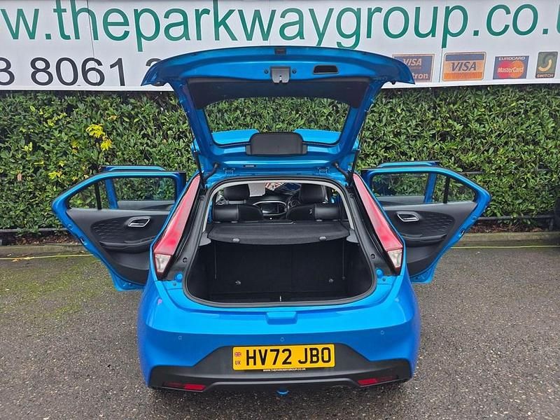 Used MG MG3 Exclusive 106 HP (77 kW) 2022 Blue Hatchback