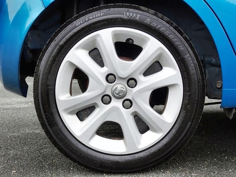 Blue Used 2019 Vauxhall Viva Hatchback | £7,000 (Fair price) - Image 1/4
