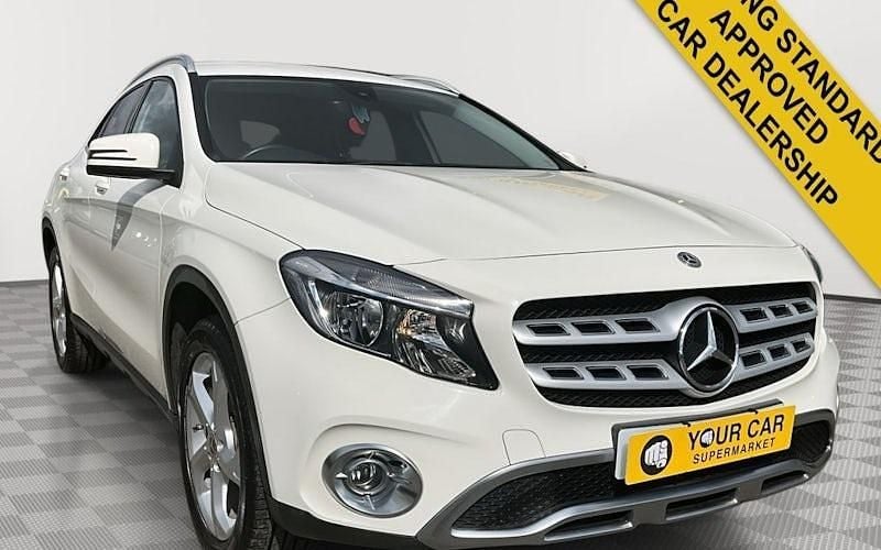 Used Mercedes GLA200 136 HP (100 kW) 2017 White SUV