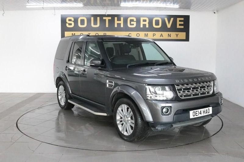Grey Used 2014 Land Rover Discovery 4 HSE SUV | £15,678 (Fair price) - Image 1/4
