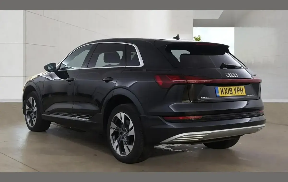 Used Audi e-tron Advanced 300 kW (408 HP) 2019 Black SUV