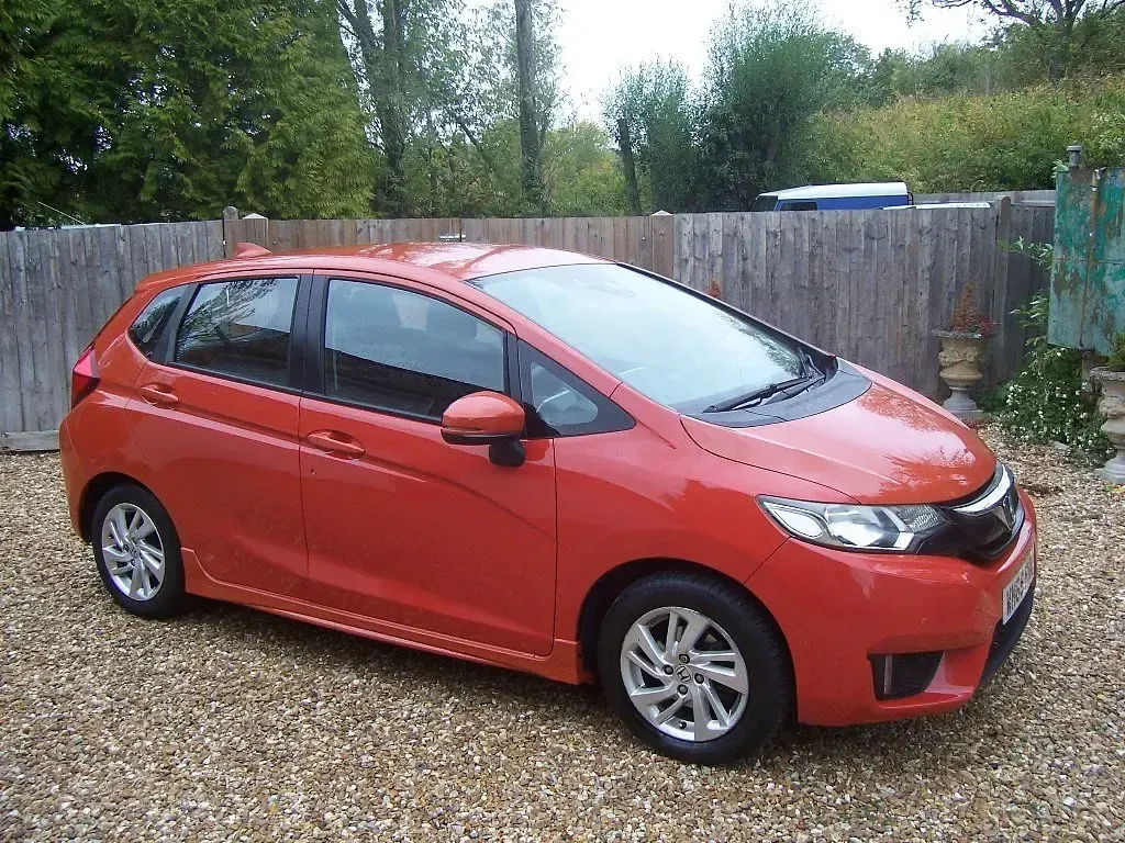 Used Honda Jazz SE 2015 Orange Hatchback