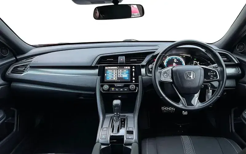 Begagnad Honda Civic SR 129 HK (94 kW) 2017 Röd Halvkombi