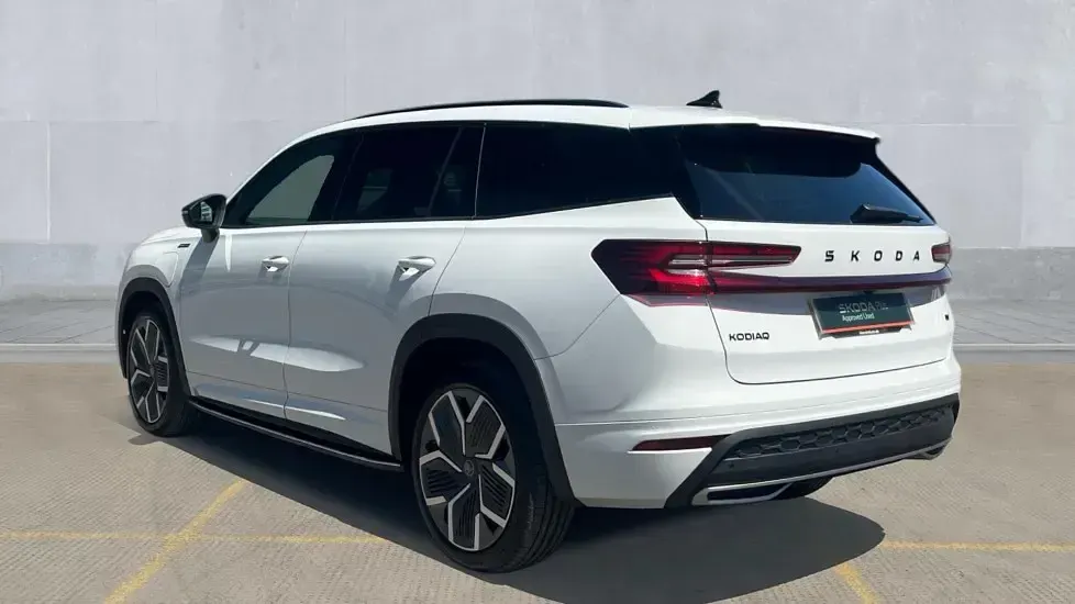 Used Skoda Kodiaq SportLine 204 HP (150 kW) 2026 Moon white SUV