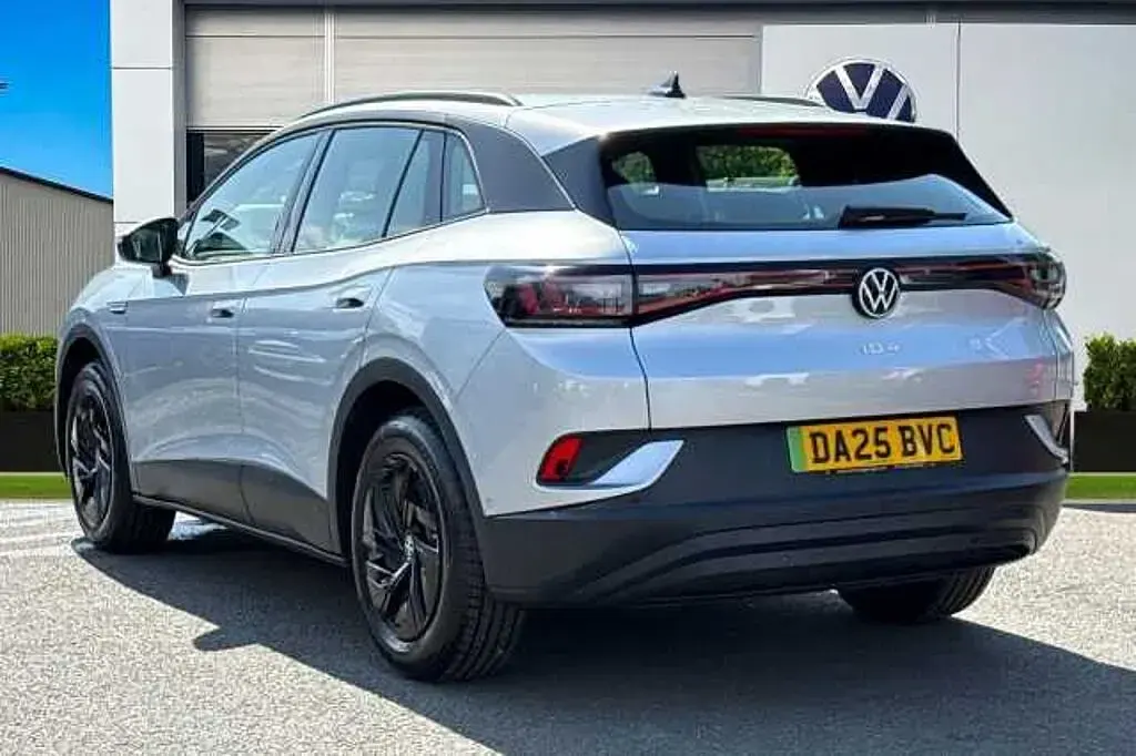 Ny VW ID.4 Pure 108 kW (148 HK) 2025 Silver SUV