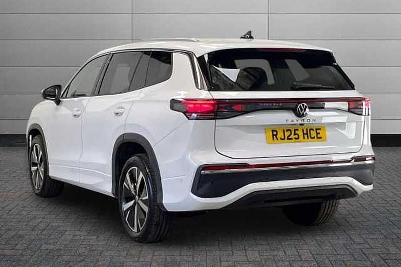 Used VW Tayron Elegance 150 HP (110 kW) 2025 Pure white SUV
