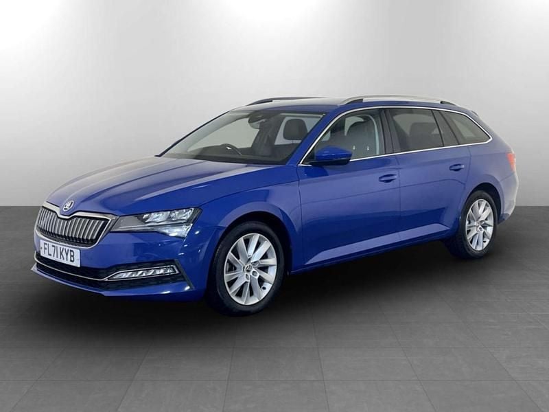 Used Skoda Superb SE Technology 218 HP (160 kW) 2021 Blue Estate