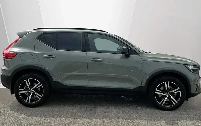 Used Volvo XC40 Plus 163 HP (119 kW) 2026 SUV