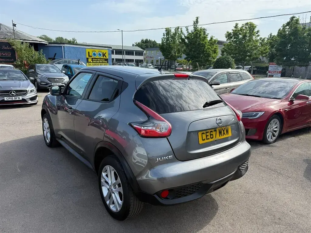 Used Nissan Juke Acenta 115 HP (84 kW) 2017 Grey SUV