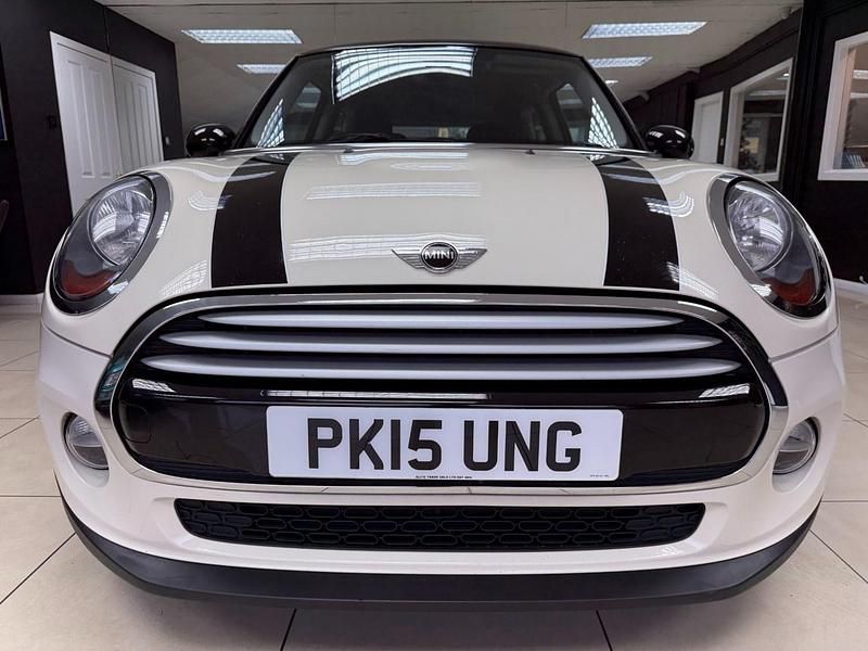 Used Mini Cooper D Hatch 2015 White Hatchback