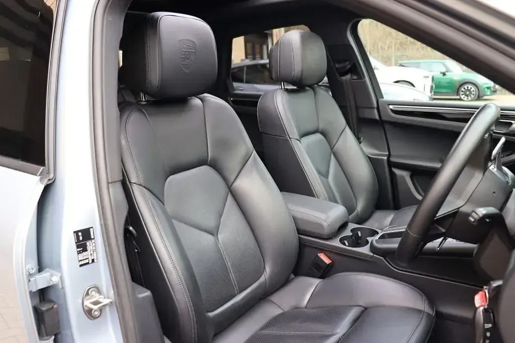 Used Porsche Macan 2021 Silver SUV