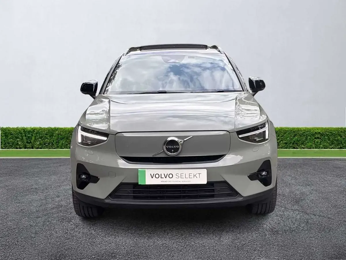 Used Volvo EX40 Ultra 185 kW (252 HP) 2025 Green SUV