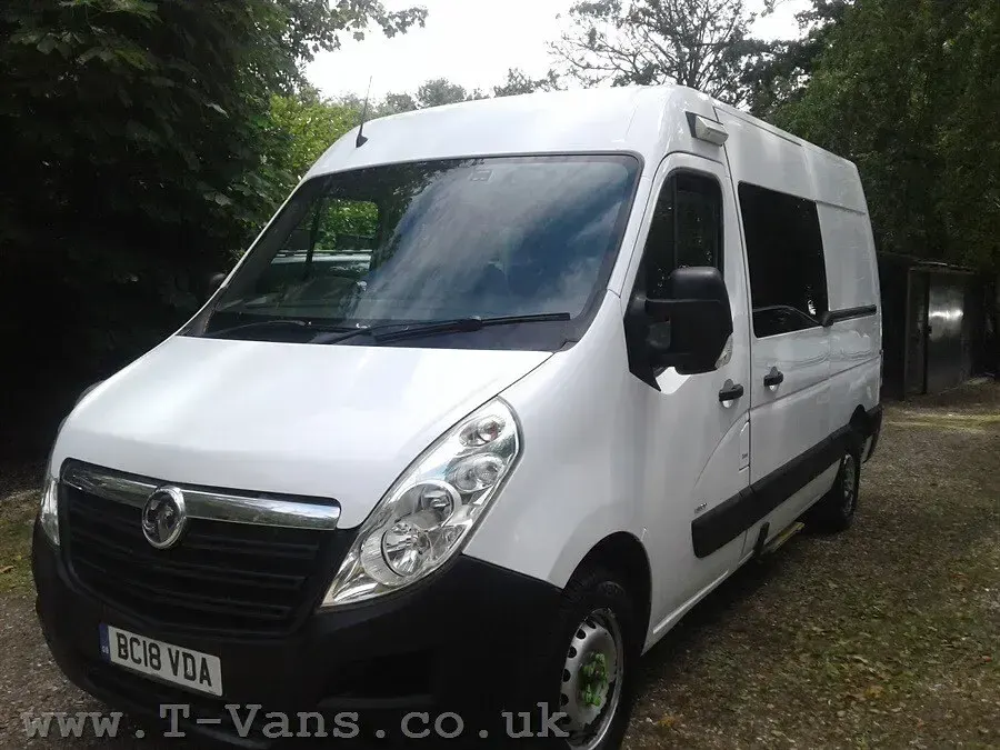 Used Vauxhall Movano 130 HP (95 kW) 2018 White MPV