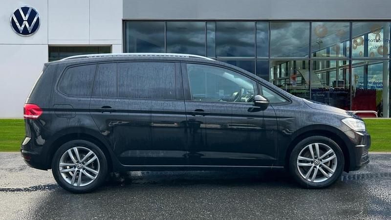 Used VW Touran Match 150 HP (110 kW) 2025 Black MPV