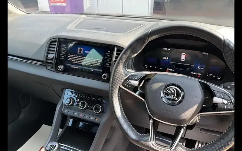 Used Skoda Karoq SportLine 150 HP (110 kW) 2024 SUV